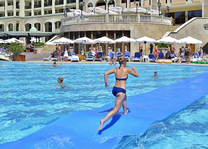 Здравен курорт Sol Mare Несебър