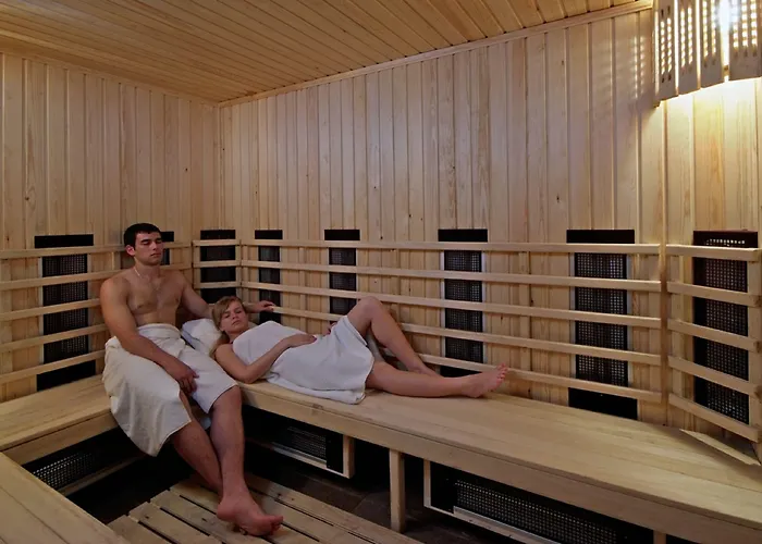 אתר נופש Sol Mare נסבר