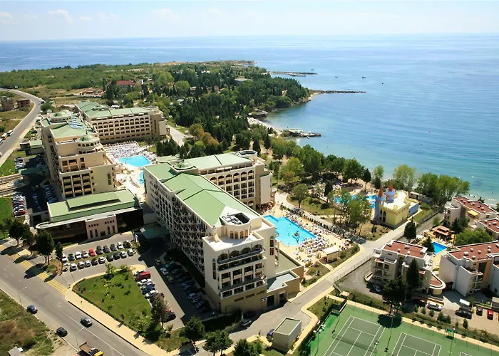 Sol Mare Resort 4*